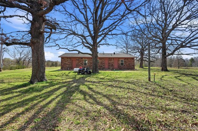 1880 McIntosh Road, Mead, OK 73449
