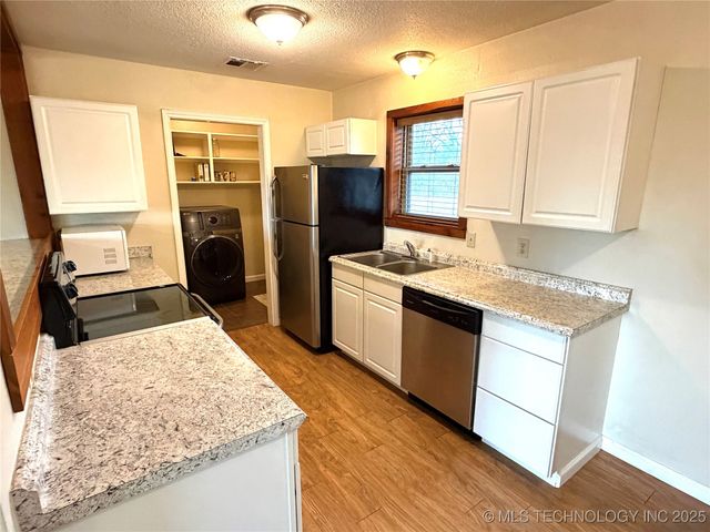 1880 McIntosh Road, Mead, OK 73449