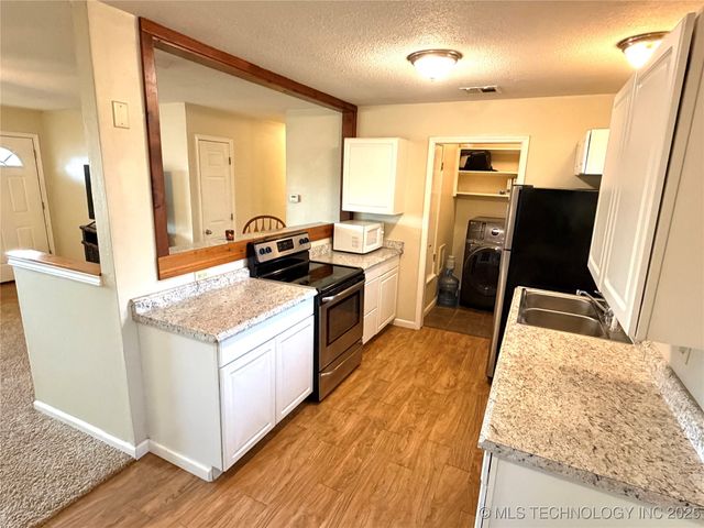 1880 McIntosh Road, Mead, OK 73449