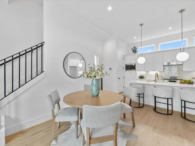 2212 Dennis Street, Houston, TX 77004