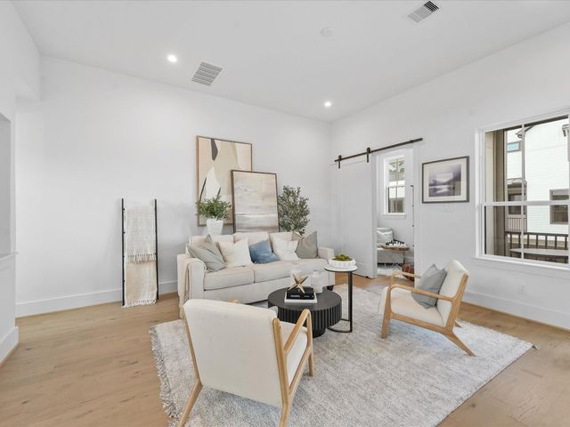 2212 Dennis Street, Houston, TX 77004