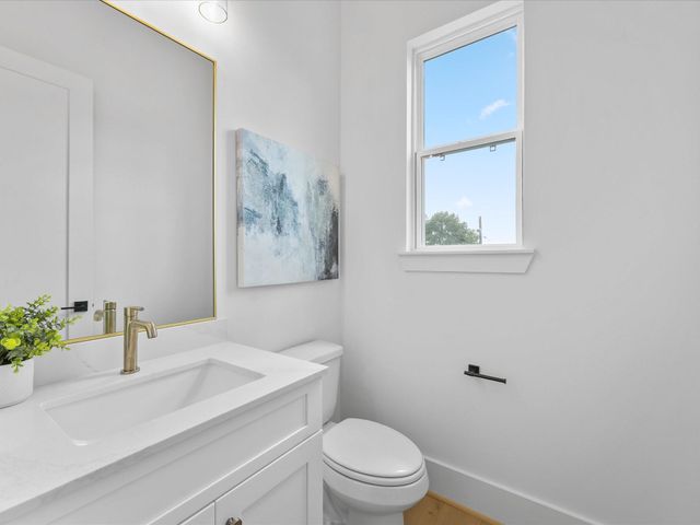 2212 Dennis Street, Houston, TX 77004