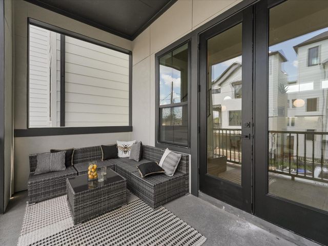 2212 Dennis Street, Houston, TX 77004