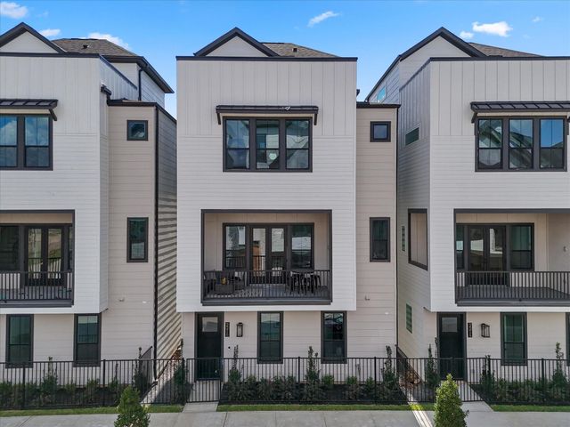 2212 Dennis Street, Houston, TX 77004