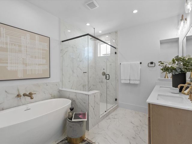 2212 Dennis Street, Houston, TX 77004