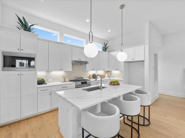 2212 Dennis Street, Houston, TX 77004