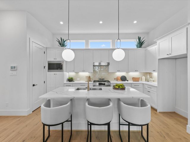 2212 Dennis Street, Houston, TX 77004