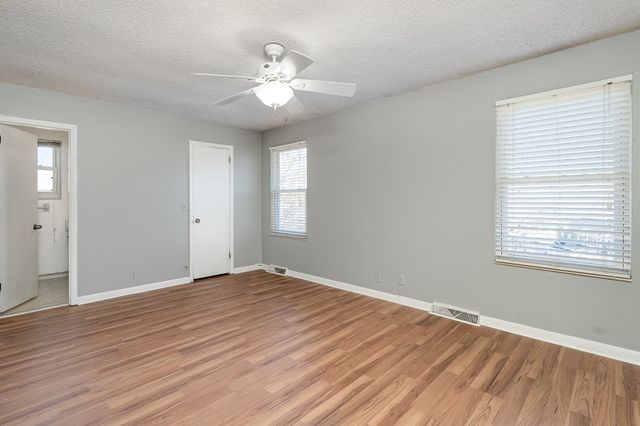5510 Country Dr Apt 122, Nashville, TN 37211