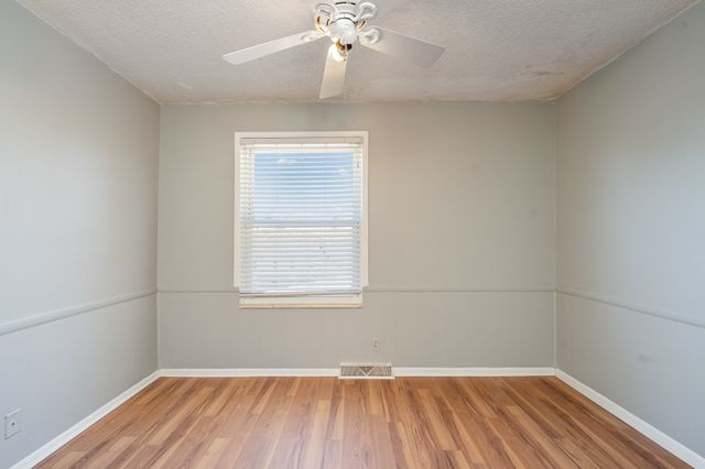 5510 Country Dr Apt 122, Nashville, TN 37211