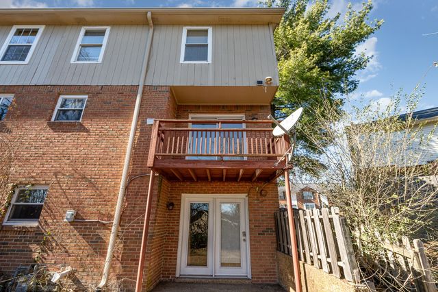 5510 Country Dr Apt 122, Nashville, TN 37211