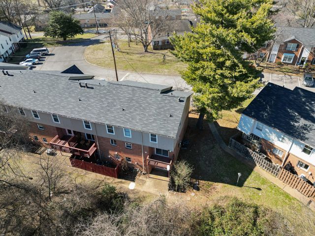 5510 Country Dr Apt 122, Nashville, TN 37211