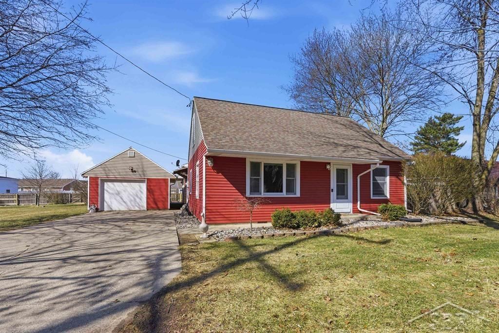 8081 Webster Road, Freeland, MI 48623