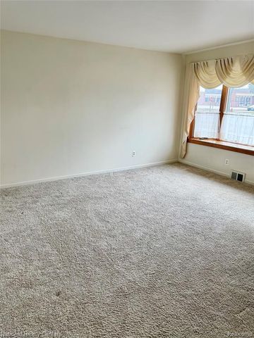 24522 Hass Street, Dearborn Heights, MI 48127