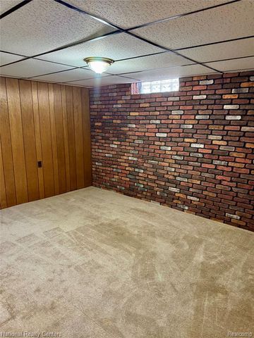 24522 Hass Street, Dearborn Heights, MI 48127