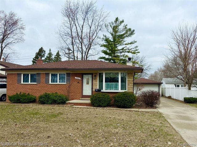 24522 Hass Street, Dearborn Heights, MI 48127