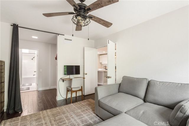 700 E Lake Drive 27, Orange, CA 92866