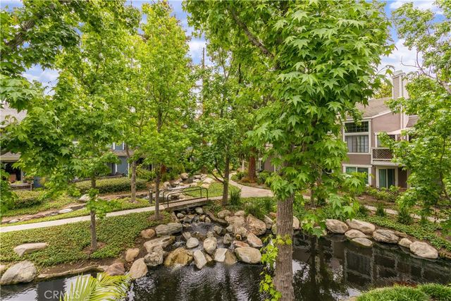 700 E Lake Drive 27, Orange, CA 92866
