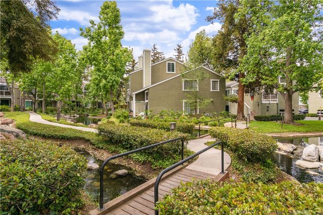 700 E Lake Drive 27, Orange, CA 92866