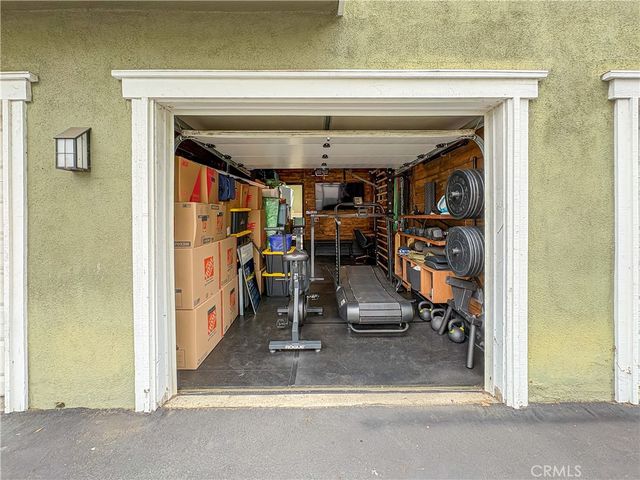 700 E Lake Drive 27, Orange, CA 92866
