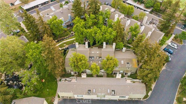 700 E Lake Drive 27, Orange, CA 92866