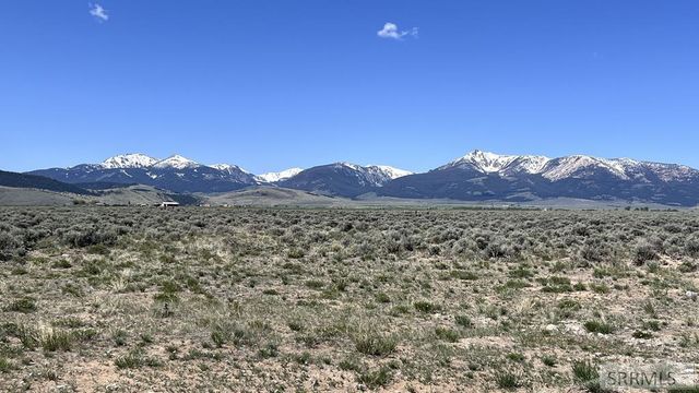 22 Sutton Lane, Leadore, ID 83464