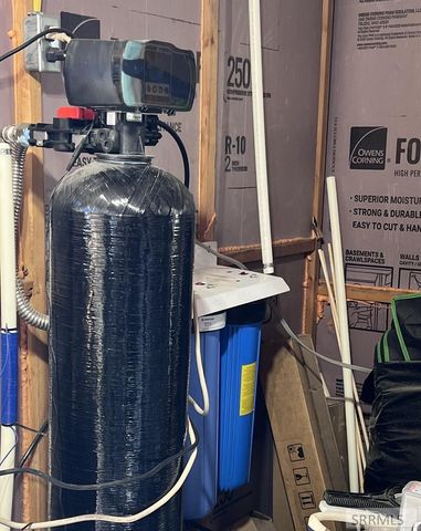 22 Sutton Lane, Leadore, ID 83464