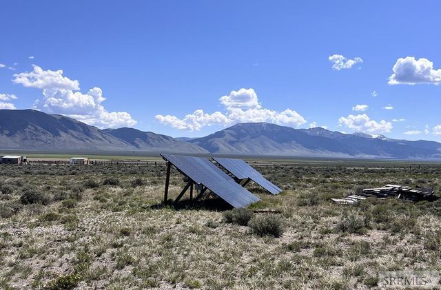 22 Sutton Lane, Leadore, ID 83464