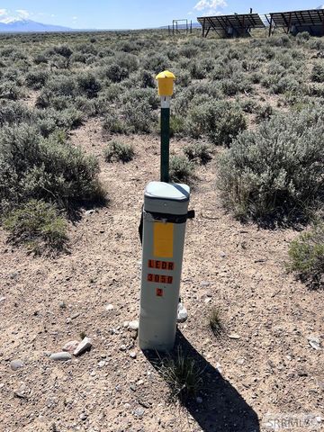 22 Sutton Lane, Leadore, ID 83464