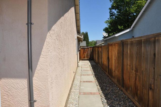 541 Leisure Court, Hollister, CA 95023