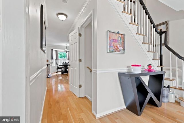 3219 GRASSMERE CT, Herndon, VA 20171