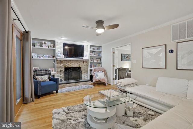 3219 GRASSMERE CT, Herndon, VA 20171