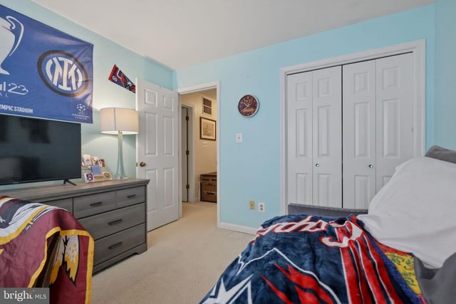 3219 GRASSMERE CT, Herndon, VA 20171