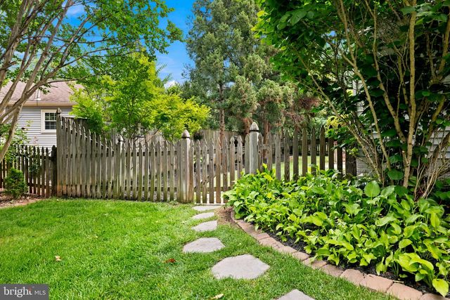 3219 GRASSMERE CT, Herndon, VA 20171