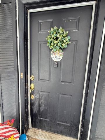 29 Brooklyn Mountain Rd, Hopatcong Boro, NJ 07843