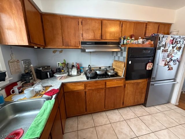 29 Brooklyn Mountain Rd, Hopatcong Boro, NJ 07843