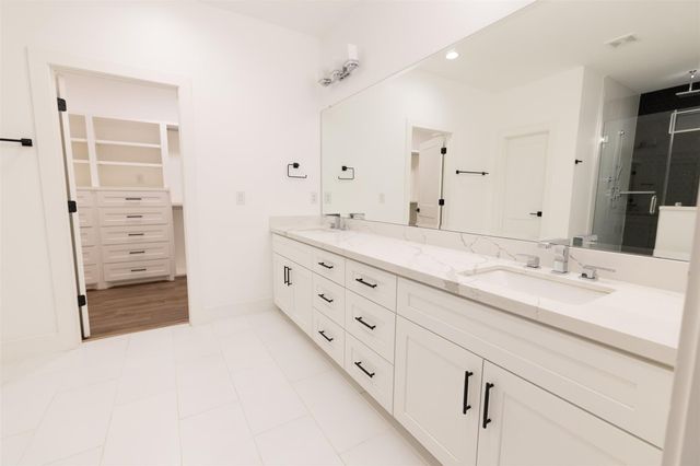 1206 Hamblen Street, Houston, TX 77009