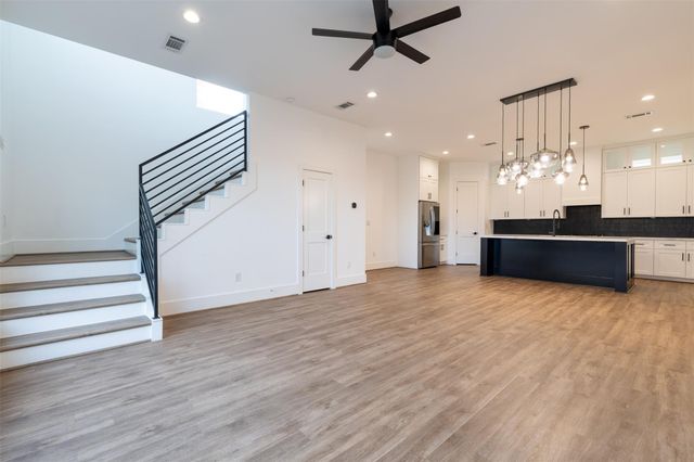 1206 Hamblen Street, Houston, TX 77009