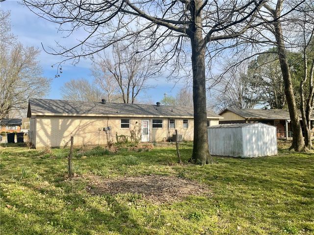 1104 Letha Drive, Springdale, AR 72762