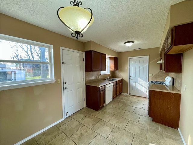 1104 Letha Drive, Springdale, AR 72762