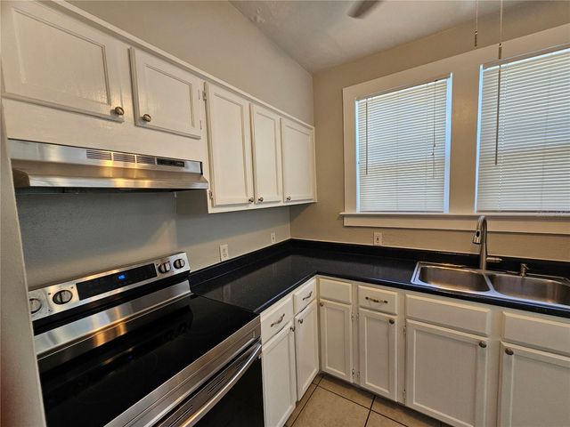 1408 N FORT HARRISON AVENUE B, Clearwater, FL 33755