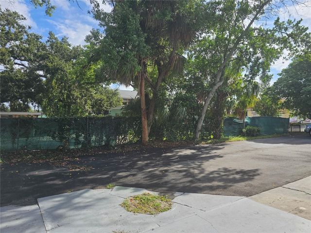 1408 N FORT HARRISON AVENUE B, Clearwater, FL 33755