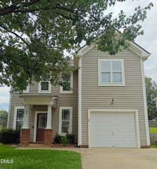 104 Hutson Lane, Clayton, NC 27527