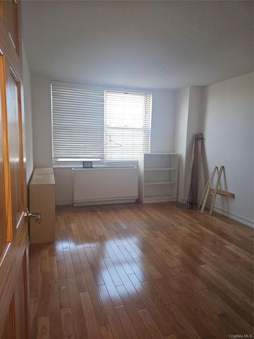 41-40 Union Street 10P, Flushing, NY 11355