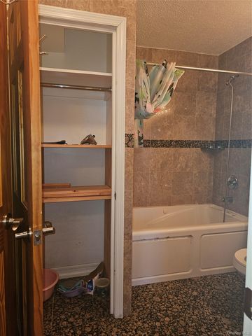 41-40 Union Street 10P, Flushing, NY 11355