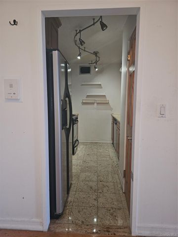 41-40 Union Street 10P, Flushing, NY 11355