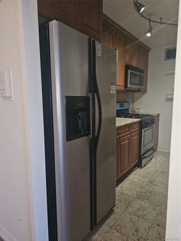 41-40 Union Street 10P, Flushing, NY 11355