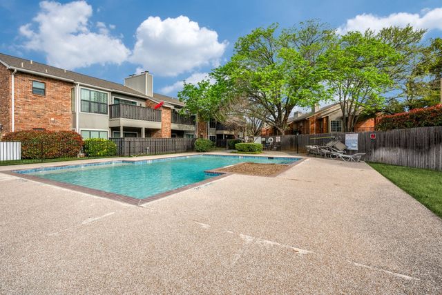 401 Pebble Way 239, Arlington, TX 76006