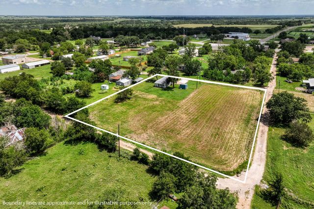 2578 County Road 121, Caldwell, TX 77836