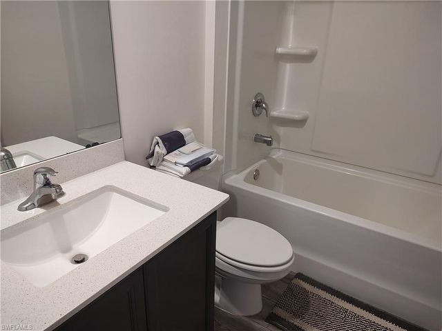 4204 NW 39th ST, Cape Coral, FL 33993