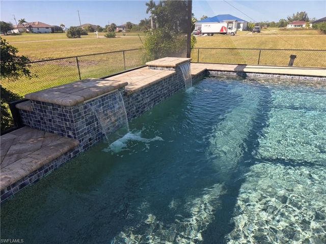 4204 NW 39th ST, Cape Coral, FL 33993